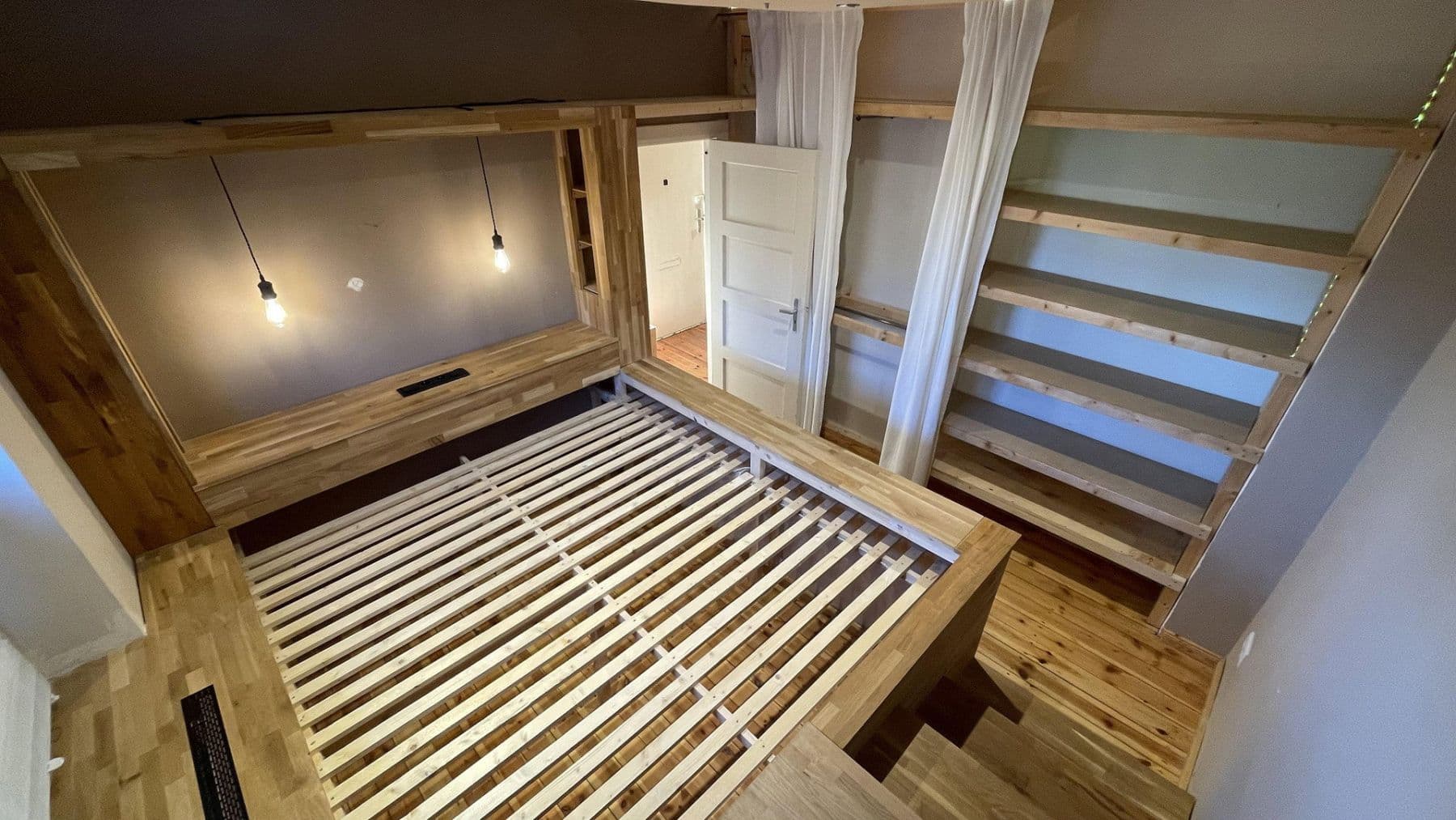 Predaj bytu 2-izbový 42 m², Berlin, Berlín Predaj bytu 2-izbový 42 m², Berlin, Berlín