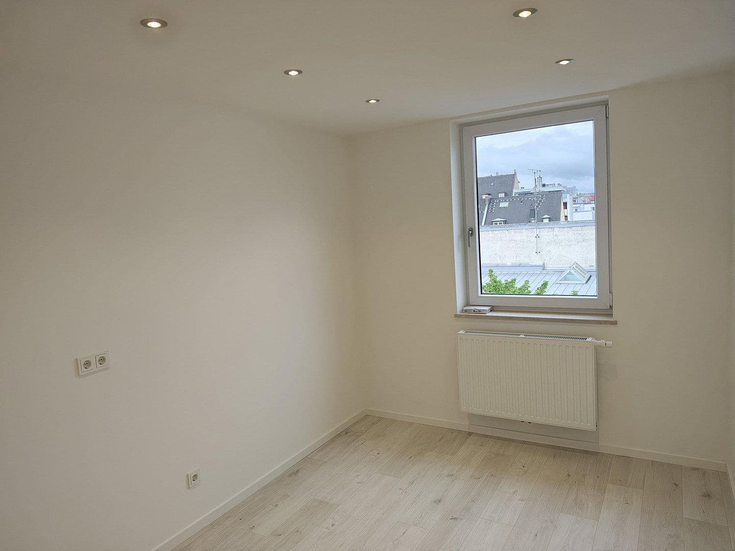 Prenájom bytu 3-izbový 66 m², Schießstättstr. x, München, Bavorsko Prenájom bytu 3-izbový 66 m², Schießstättstr. x, München, Bavorsko