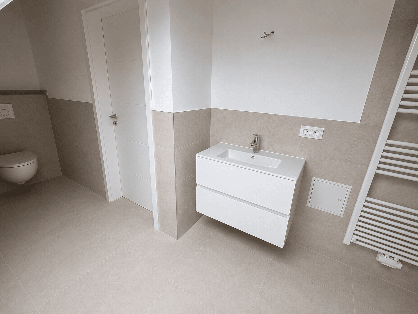 Prenájom bytu 3-izbový 95 m², Glauchau, Sasko Prenájom bytu 3-izbový 95 m², Glauchau, Sasko