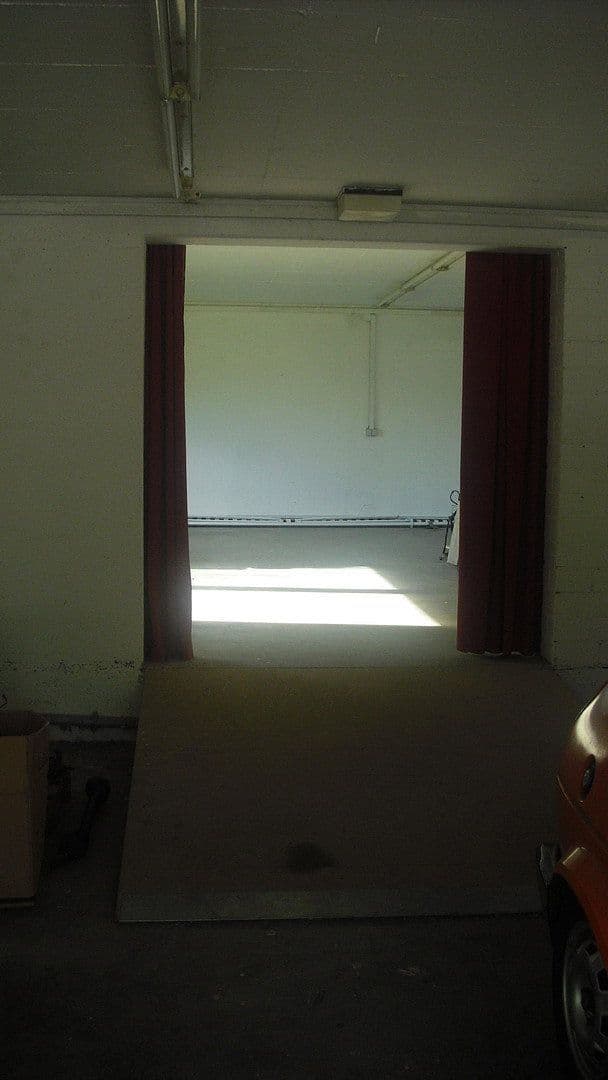 Prenájom nebytového priestoru 150 m², Nürtingen, Bádensko-Wurttembersko Prenájom nebytového priestoru 150 m², Nürtingen, Bádensko-Wurttembersko