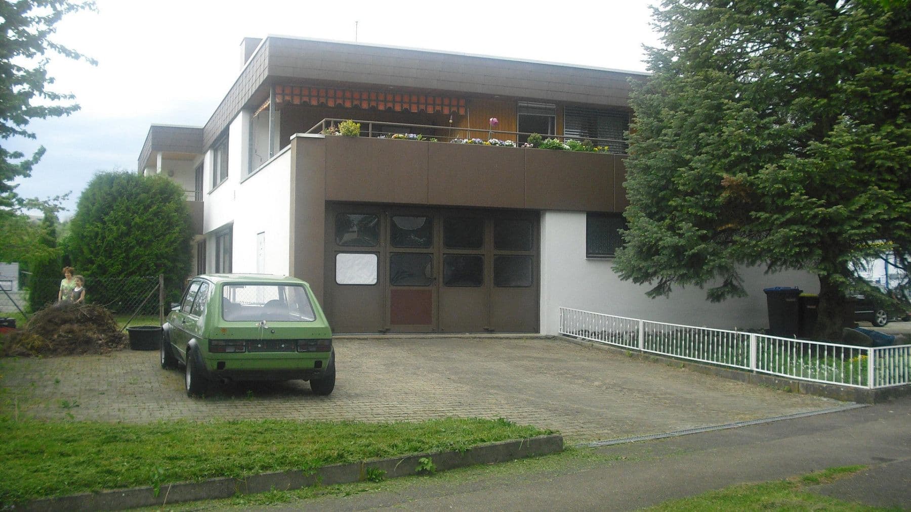 Prenájom nebytového priestoru 150 m², Nürtingen, Bádensko-Wurttembersko Prenájom nebytového priestoru 150 m², Nürtingen, Bádensko-Wurttembersko
