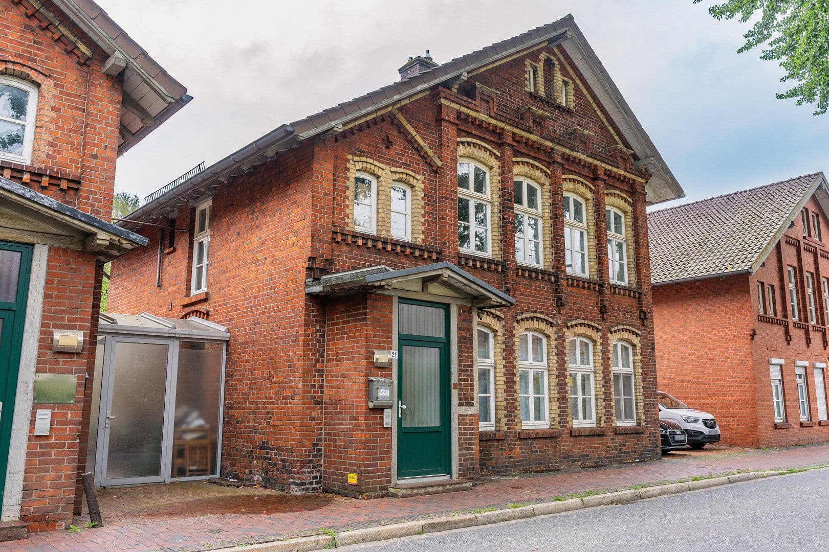 Prenájom bytu 2-izbový 113 m², Delmenhorst, Dolné Sasko Prenájom bytu 2-izbový 113 m², Delmenhorst, Dolné Sasko