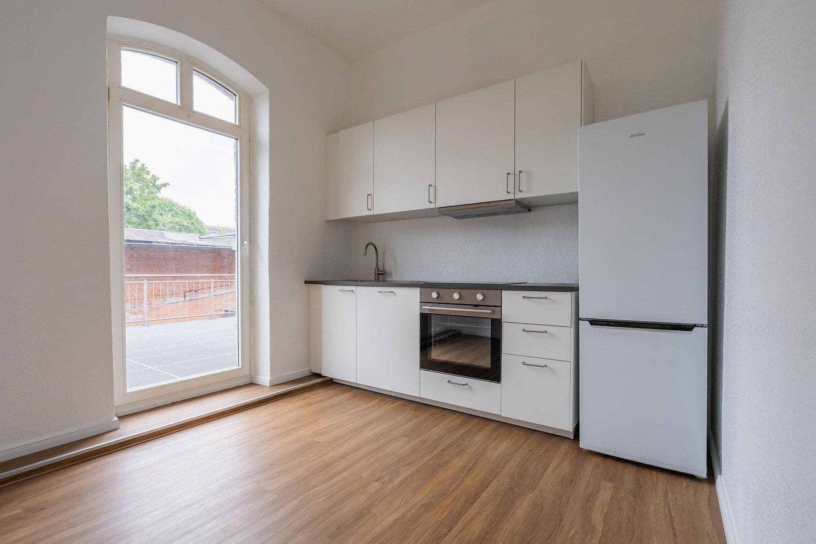 Prenájom bytu 2-izbový 113 m², Delmenhorst, Dolné Sasko Prenájom bytu 2-izbový 113 m², Delmenhorst, Dolné Sasko