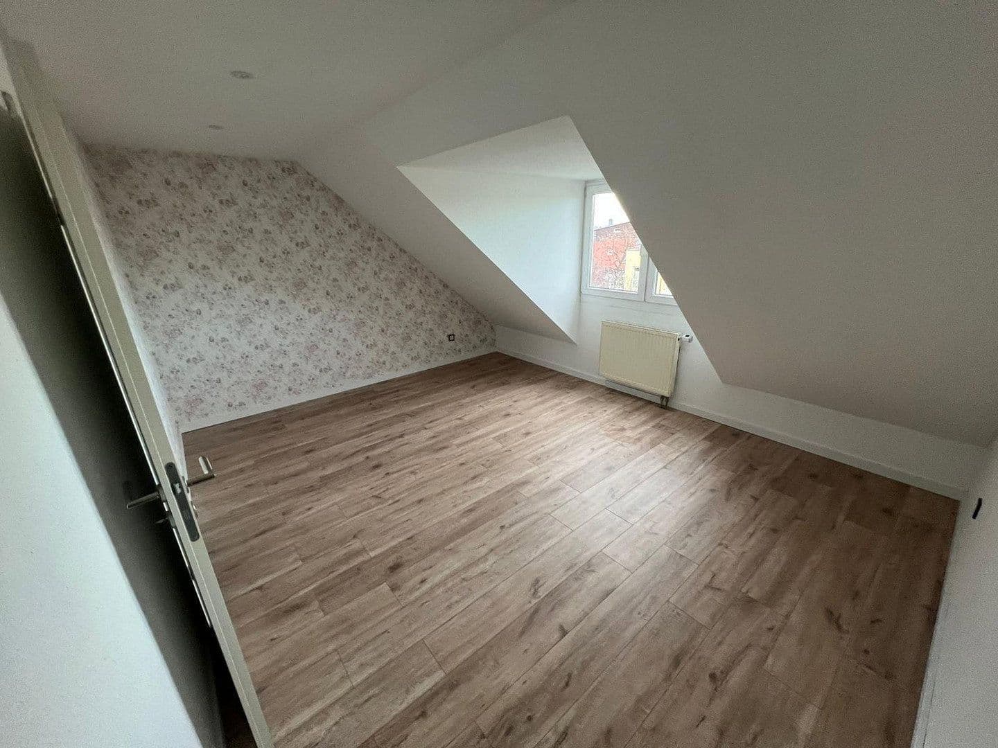 Predaj domu 105 m², pozemok 251 m², Glitzmudisstr, Brühl, Severné Porýnie - Westfálsko Predaj domu 105 m², pozemok 251 m², Glitzmudisstr, Brühl, Severné Porýnie - Westfálsko