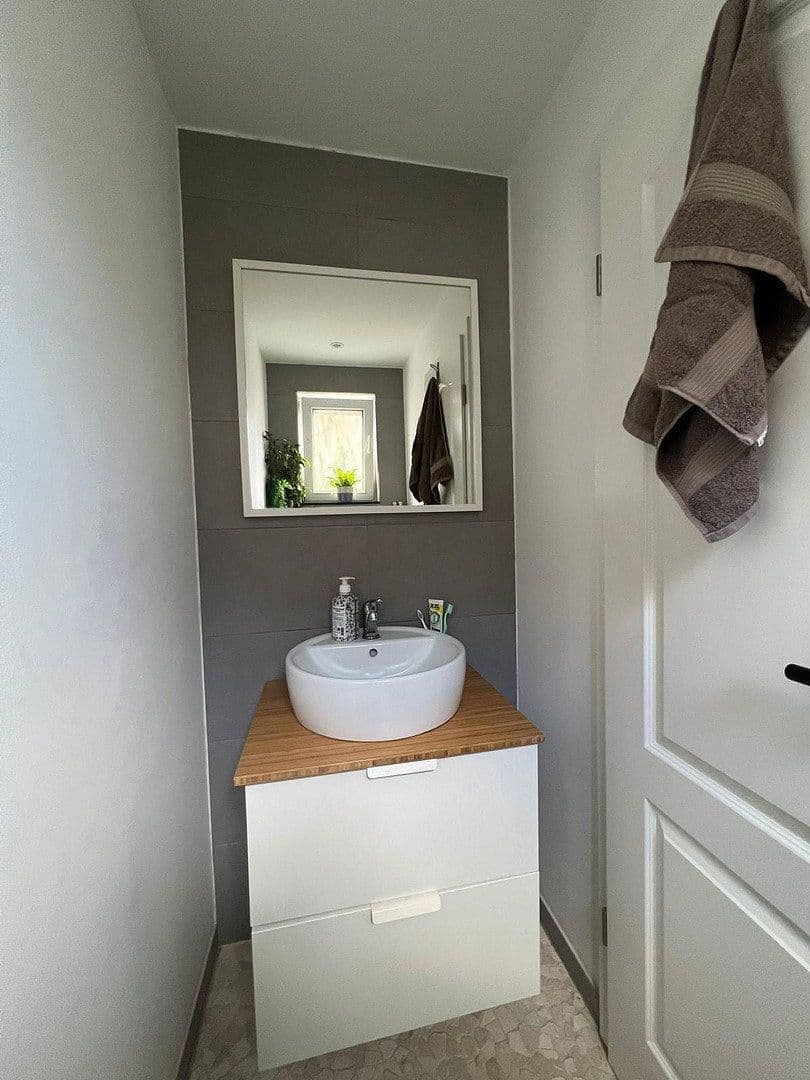Predaj domu 105 m², pozemok 251 m², Glitzmudisstr, Brühl, Severné Porýnie - Westfálsko Predaj domu 105 m², pozemok 251 m², Glitzmudisstr, Brühl, Severné Porýnie - Westfálsko