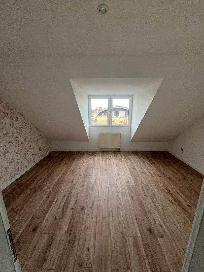 Predaj domu 105 m², pozemok 251 m², Glitzmudisstr, Brühl, Severné Porýnie - Westfálsko Predaj domu 105 m², pozemok 251 m², Glitzmudisstr, Brühl, Severné Porýnie - Westfálsko