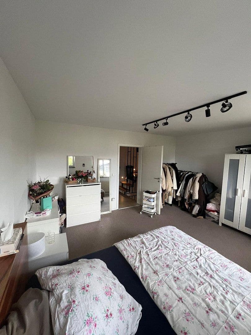 Predaj domu 105 m², pozemok 251 m², Glitzmudisstr, Brühl, Severné Porýnie - Westfálsko Predaj domu 105 m², pozemok 251 m², Glitzmudisstr, Brühl, Severné Porýnie - Westfálsko