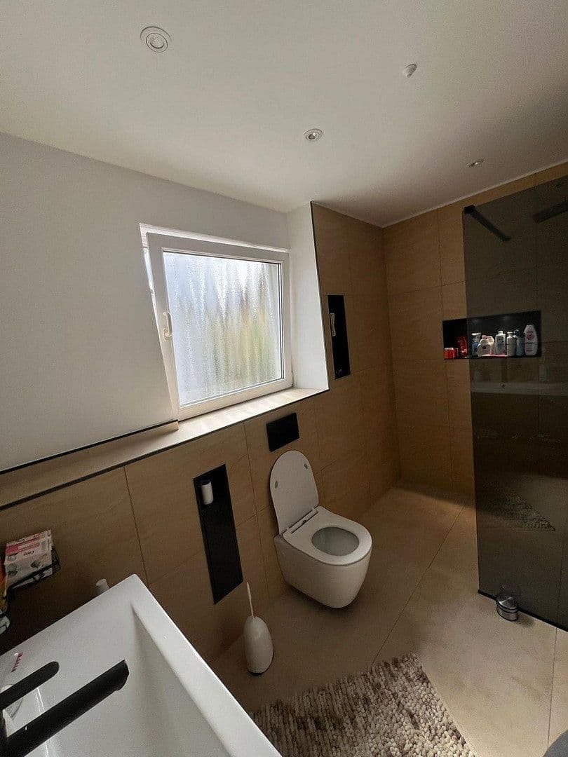 Predaj domu 105 m², pozemok 251 m², Glitzmudisstr, Brühl, Severné Porýnie - Westfálsko Predaj domu 105 m², pozemok 251 m², Glitzmudisstr, Brühl, Severné Porýnie - Westfálsko