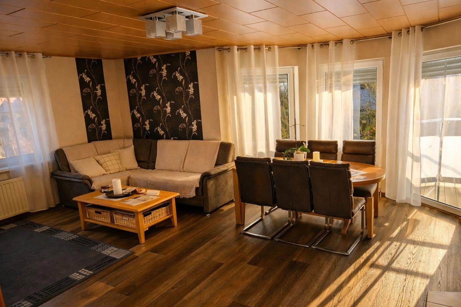 Predaj domu 238 m², pozemok 712 m², Unzenberg, Porýnie-Falcko Predaj domu 238 m², pozemok 712 m², Unzenberg, Porýnie-Falcko