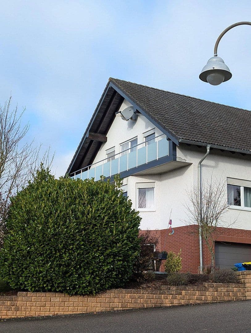 Predaj domu 238 m², pozemok 712 m², Unzenberg, Porýnie-Falcko Predaj domu 238 m², pozemok 712 m², Unzenberg, Porýnie-Falcko