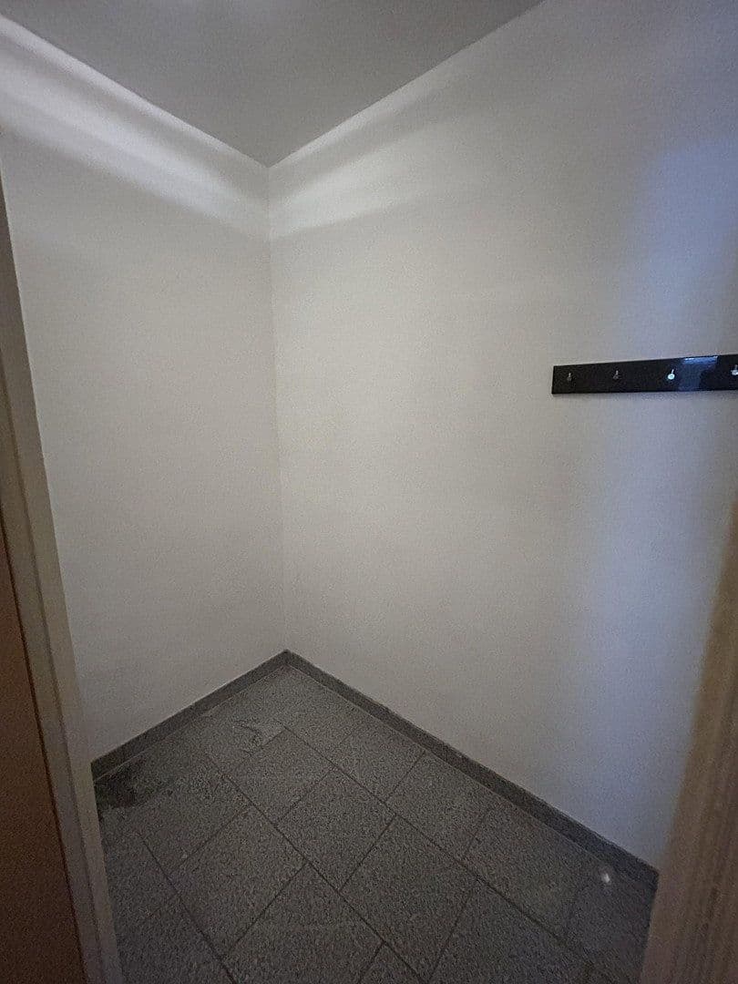 Prenájom bytu 3-izbový 70 m², In der Adelenhütte 6, Köln, Severné Porýnie - Westfálsko Prenájom bytu 3-izbový 70 m², In der Adelenhütte 6, Köln, Severné Porýnie - Westfálsko