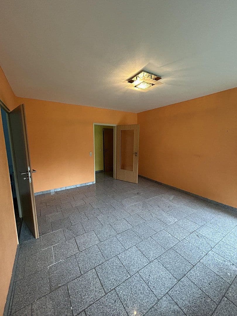 Prenájom bytu 3-izbový 70 m², In der Adelenhütte 6, Köln, Severné Porýnie - Westfálsko Prenájom bytu 3-izbový 70 m², In der Adelenhütte 6, Köln, Severné Porýnie - Westfálsko