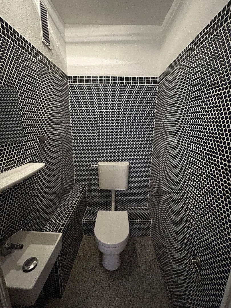 Prenájom bytu 3-izbový 70 m², In der Adelenhütte 6, Köln, Severné Porýnie - Westfálsko Prenájom bytu 3-izbový 70 m², In der Adelenhütte 6, Köln, Severné Porýnie - Westfálsko