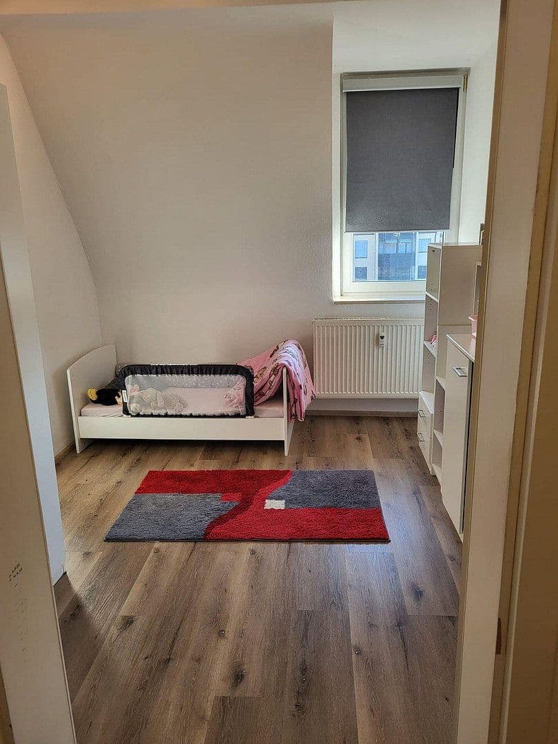 Prenájom bytu 3-izbový 93 m², Heroldstrasse 8, Nürnberg, Bavorsko Prenájom bytu 3-izbový 93 m², Heroldstrasse 8, Nürnberg, Bavorsko