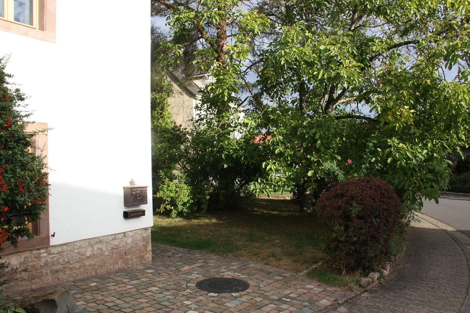 Predaj domu 380 m², pozemok 1.800 m², Ottweiler, Sársko Predaj domu 380 m², pozemok 1.800 m², Ottweiler, Sársko