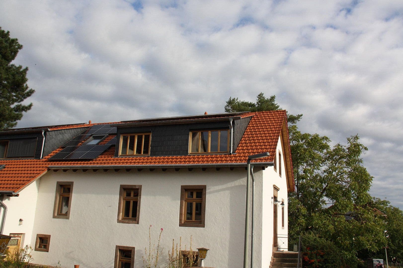 Predaj domu 380 m², pozemok 1.800 m², Ottweiler, Sársko Predaj domu 380 m², pozemok 1.800 m², Ottweiler, Sársko