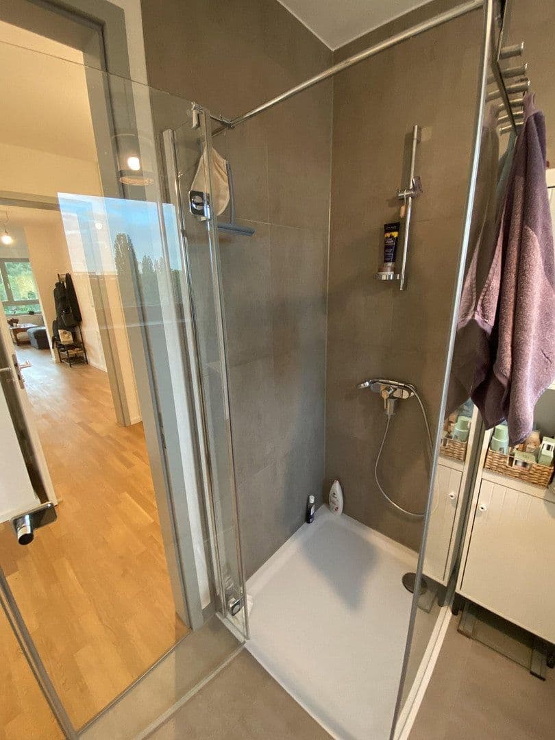 Predaj bytu 4-izbový 106 m², Konrad-Wolf-Str. 90, Berlin, Berlín Predaj bytu 4-izbový 106 m², Konrad-Wolf-Str. 90, Berlin, Berlín