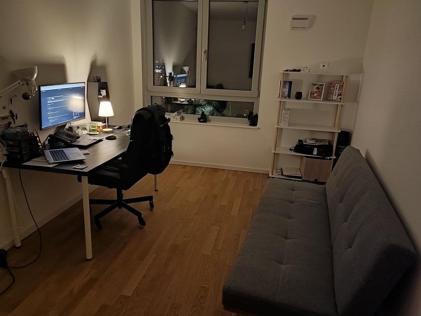 Predaj bytu 4-izbový 106 m², Konrad-Wolf-Str. 90, Berlin, Berlín Predaj bytu 4-izbový 106 m², Konrad-Wolf-Str. 90, Berlin, Berlín