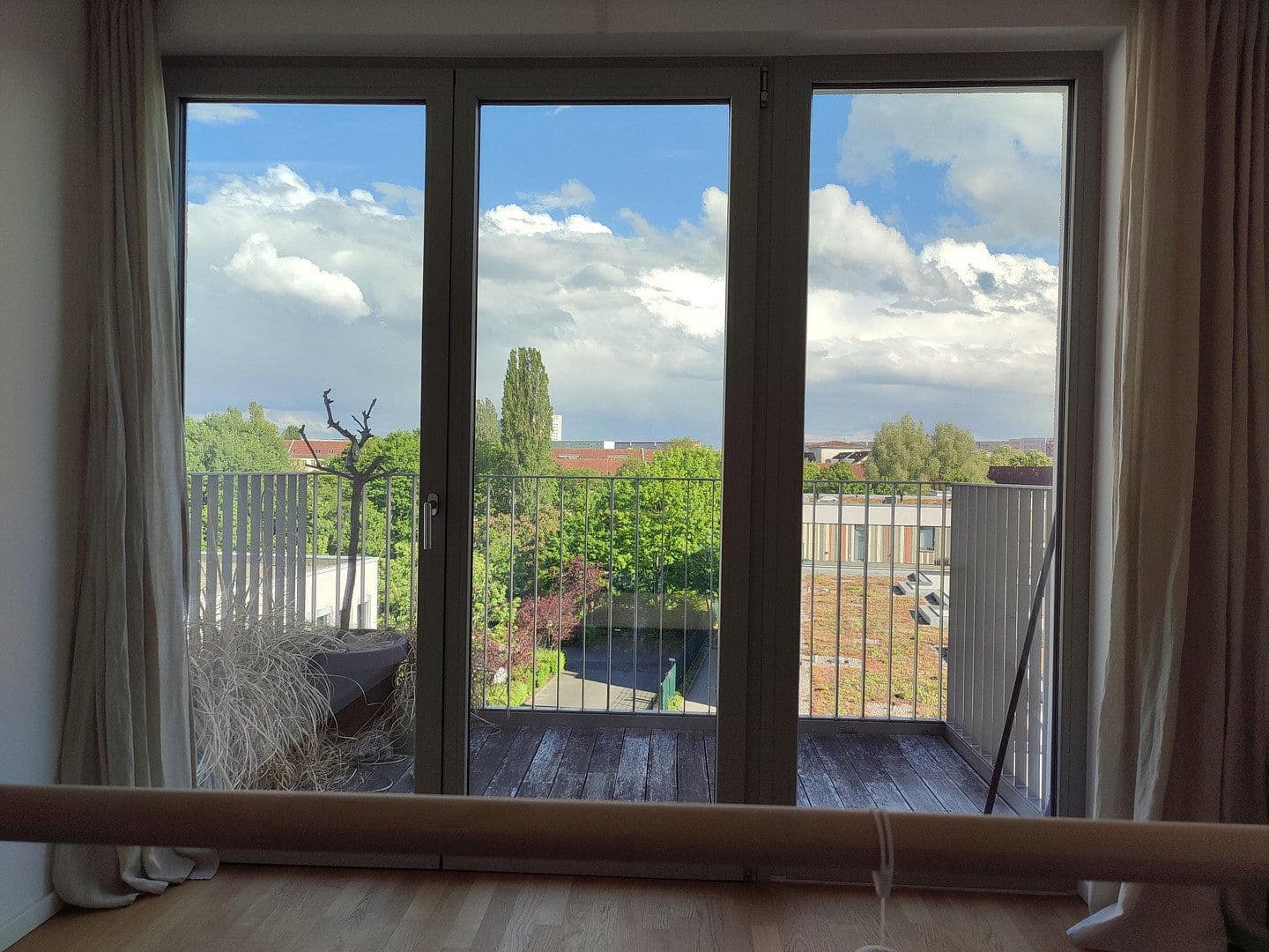 Predaj bytu 4-izbový 106 m², Konrad-Wolf-Str. 90, Berlin, Berlín Predaj bytu 4-izbový 106 m², Konrad-Wolf-Str. 90, Berlin, Berlín