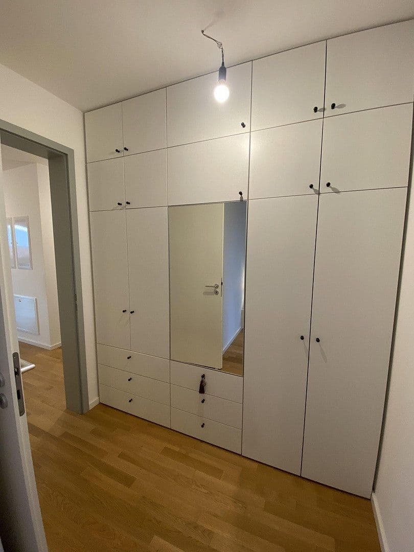 Predaj bytu 4-izbový 106 m², Konrad-Wolf-Str. 90, Berlin, Berlín Predaj bytu 4-izbový 106 m², Konrad-Wolf-Str. 90, Berlin, Berlín