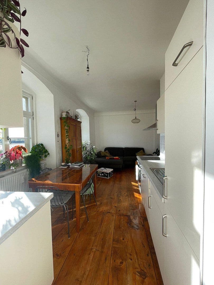 Prenájom bytu 3-izbový 46 m², Kreuzlingerstrasse 18, Friedrichshafen, Bádensko-Wurttembersko Prenájom bytu 3-izbový 46 m², Kreuzlingerstrasse 18, Friedrichshafen, Bádensko-Wurttembersko