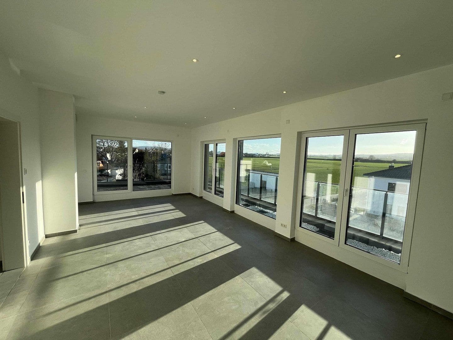 Predaj domu 378 m², pozemok 770 m², Butzbach, Hesensko Predaj domu 378 m², pozemok 770 m², Butzbach, Hesensko