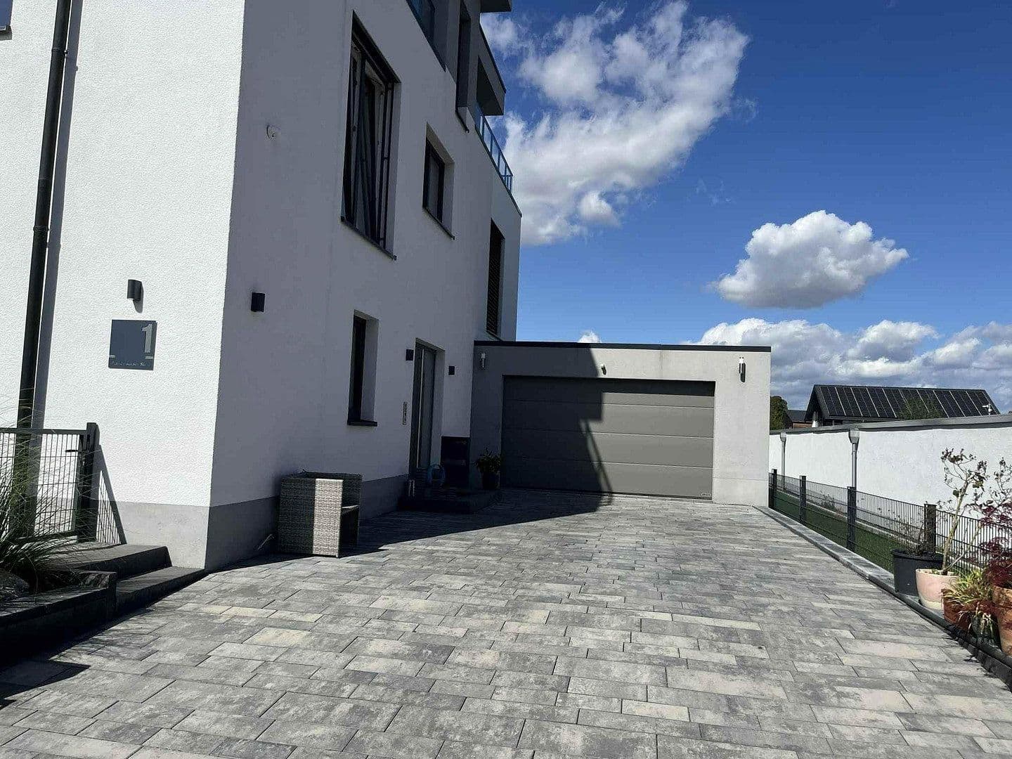 Predaj domu 378 m², pozemok 770 m², Butzbach, Hesensko Predaj domu 378 m², pozemok 770 m², Butzbach, Hesensko