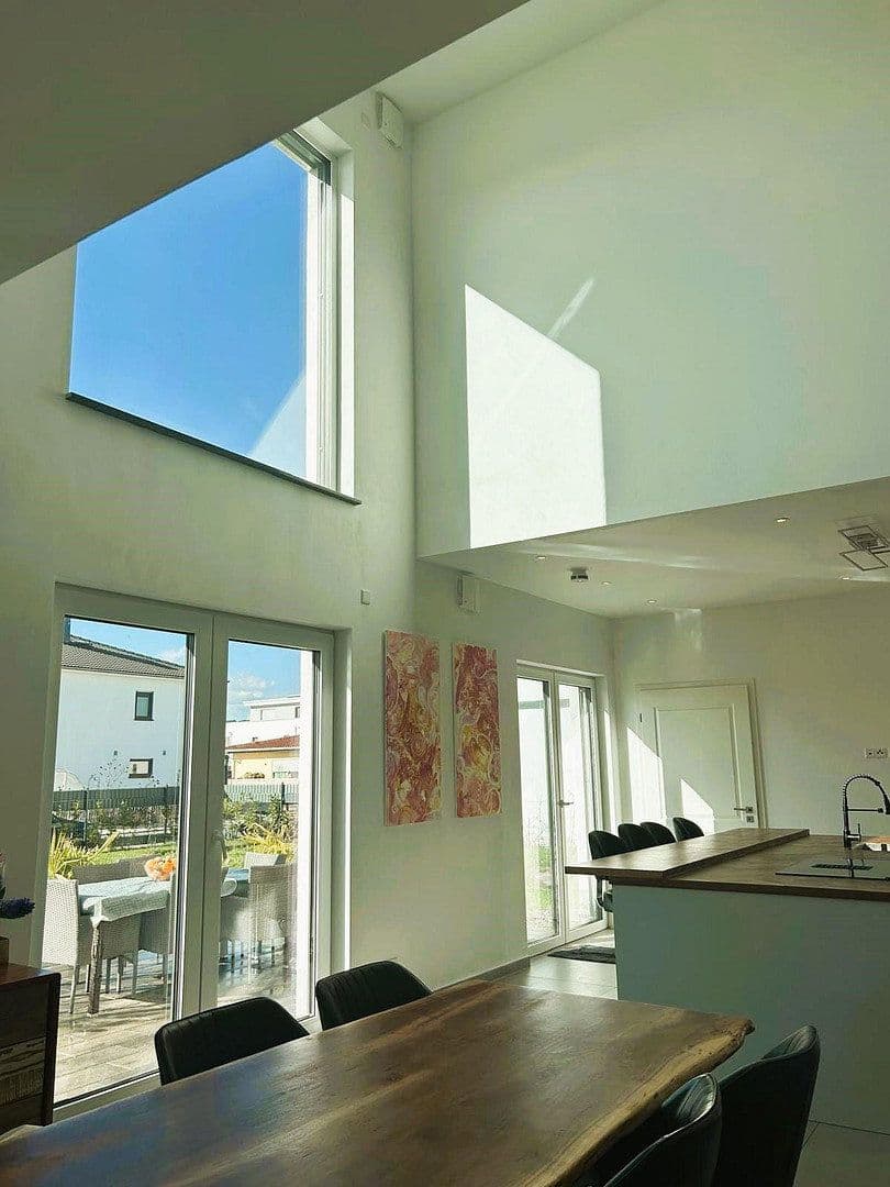 Predaj domu 378 m², pozemok 770 m², Butzbach, Hesensko Predaj domu 378 m², pozemok 770 m², Butzbach, Hesensko