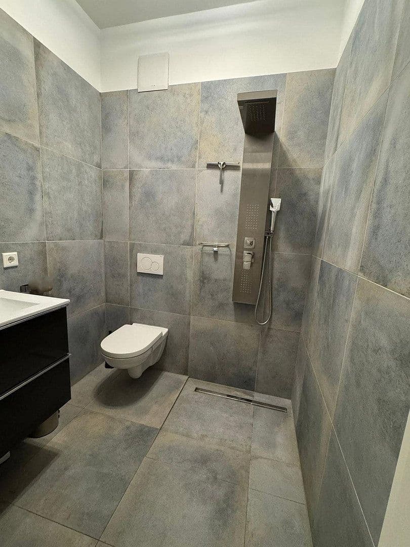 Predaj domu 378 m², pozemok 770 m², Butzbach, Hesensko Predaj domu 378 m², pozemok 770 m², Butzbach, Hesensko
