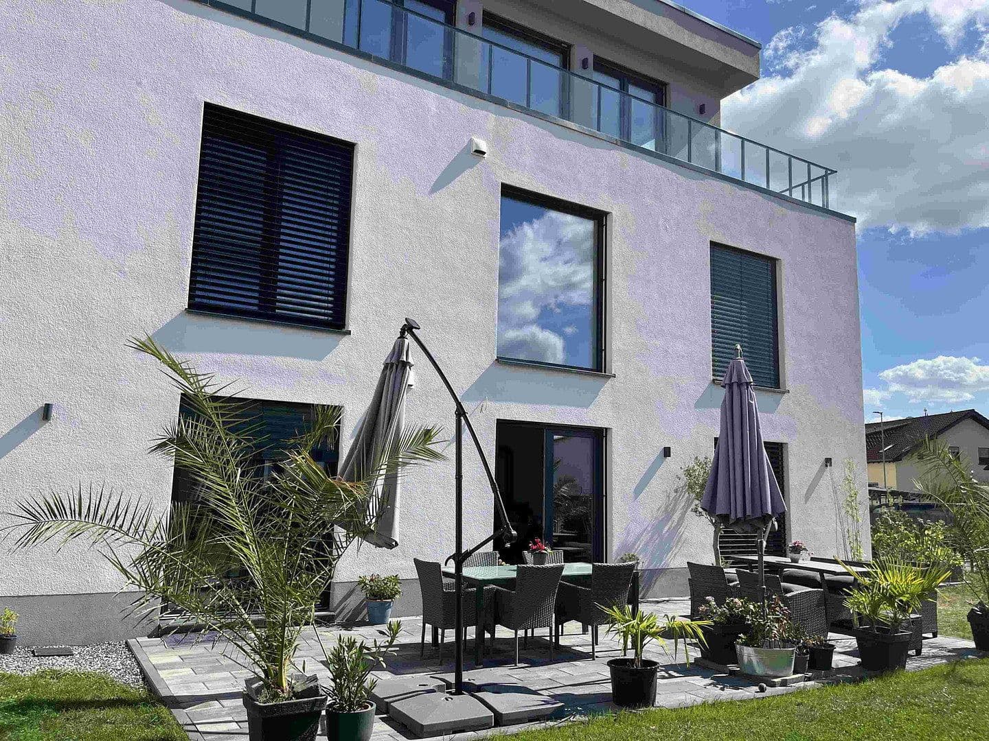 Predaj domu 378 m², pozemok 770 m², Butzbach, Hesensko Predaj domu 378 m², pozemok 770 m², Butzbach, Hesensko
