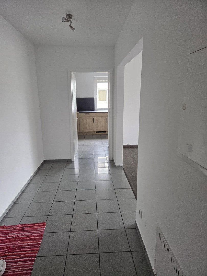 Prenájom bytu 3-izbový 110 m², Lauf an der Pegnitz, Bavorsko Prenájom bytu 3-izbový 110 m², Lauf an der Pegnitz, Bavorsko