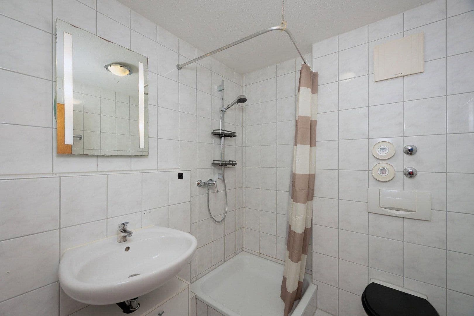 Prenájom bytu 1-izbový 39 m², Laupheim, Bádensko-Wurttembersko Prenájom bytu 1-izbový 39 m², Laupheim, Bádensko-Wurttembersko