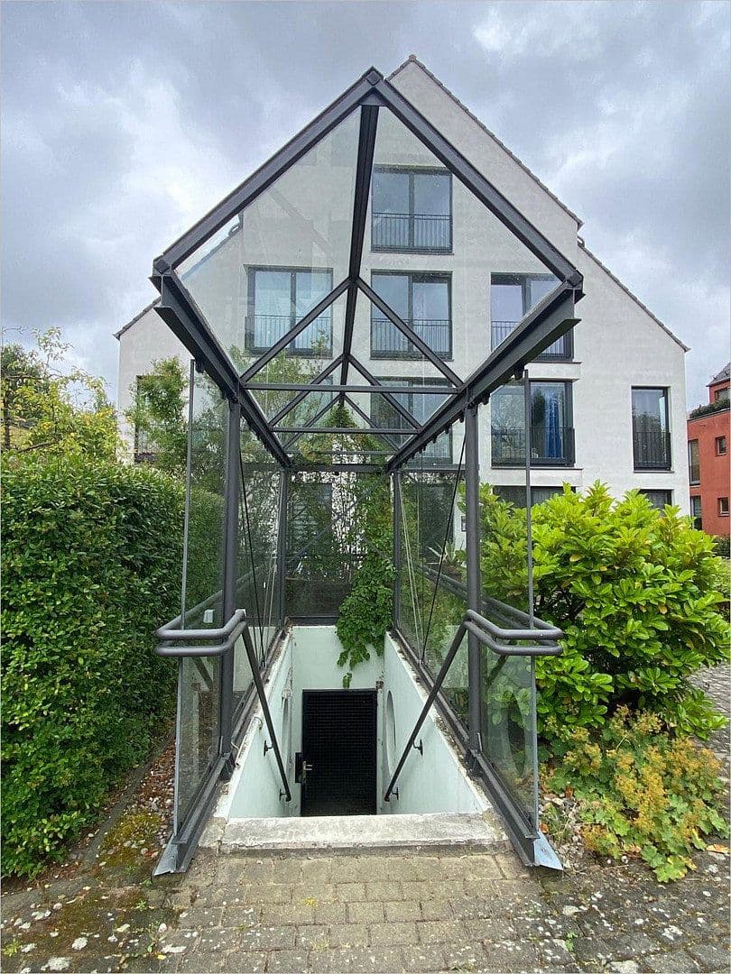 Prenájom bytu 3-izbový 90 m², Pestalozzistraße 20c, Marzahn-Hellersdorf, Berlín Prenájom bytu 3-izbový 90 m², Pestalozzistraße 20c, Marzahn-Hellersdorf, Berlín