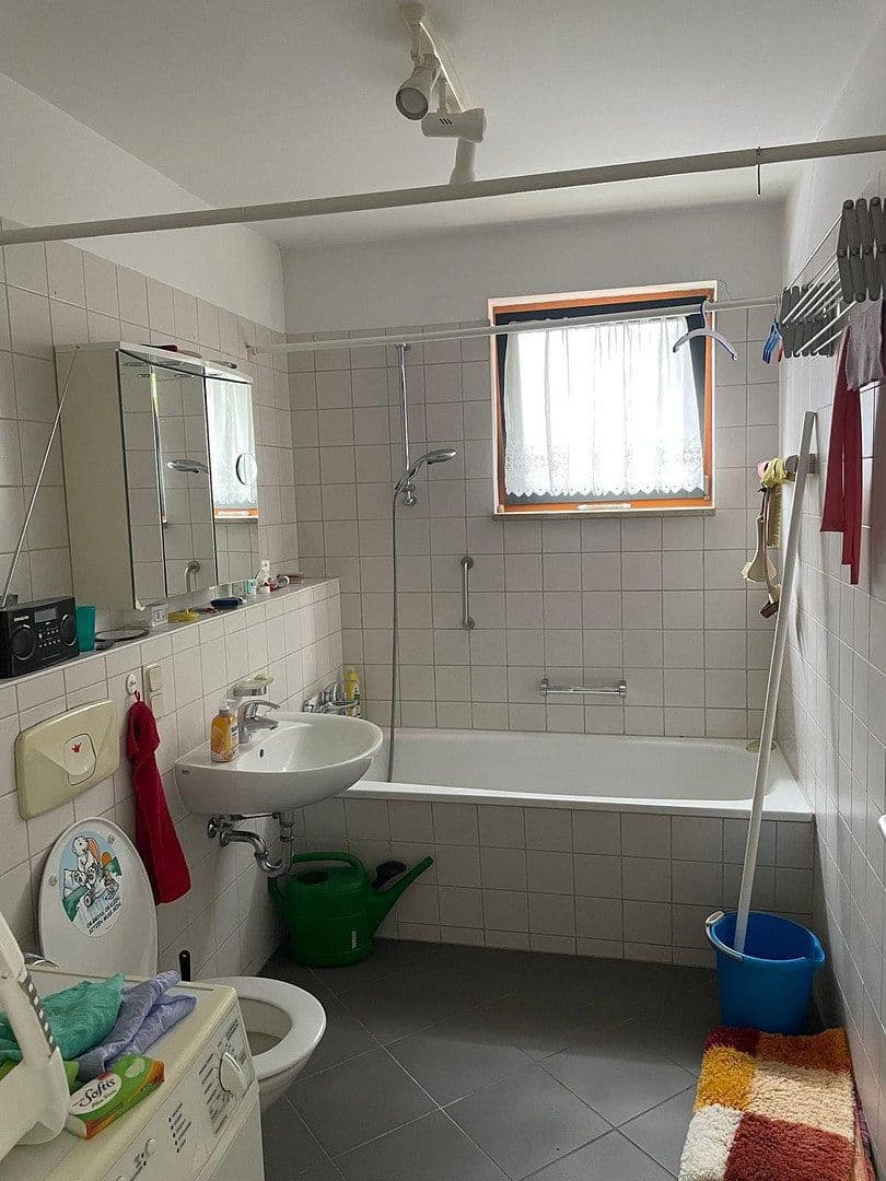 Prenájom bytu 3-izbový 90 m², Pestalozzistraße 20c, Marzahn-Hellersdorf, Berlín Prenájom bytu 3-izbový 90 m², Pestalozzistraße 20c, Marzahn-Hellersdorf, Berlín