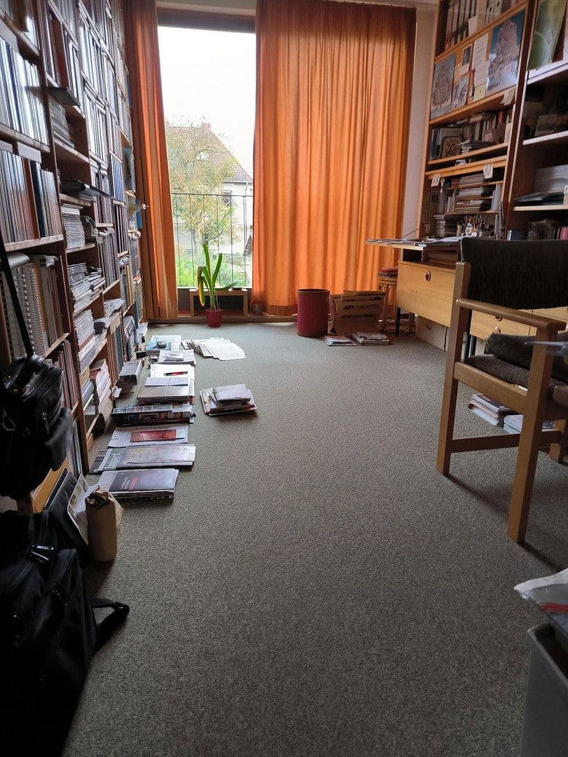 Prenájom bytu 3-izbový 90 m², Pestalozzistraße 20c, Marzahn-Hellersdorf, Berlín Prenájom bytu 3-izbový 90 m², Pestalozzistraße 20c, Marzahn-Hellersdorf, Berlín