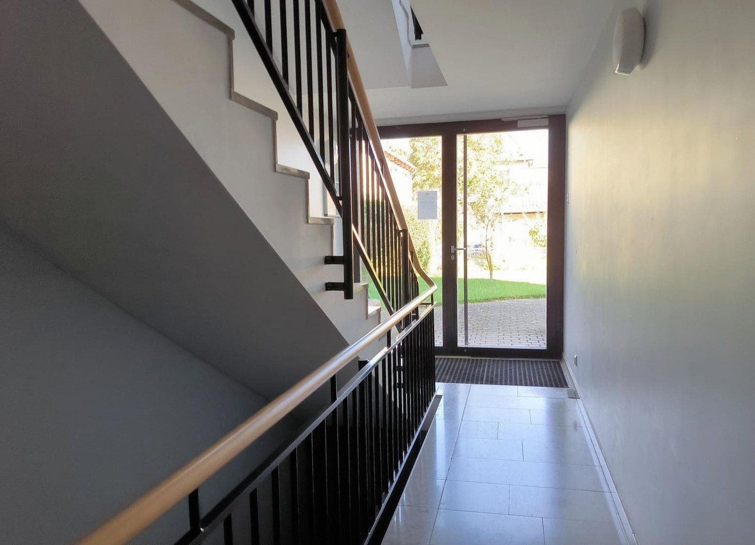 Prenájom bytu 3-izbový 90 m², Pestalozzistraße 20c, Marzahn-Hellersdorf, Berlín Prenájom bytu 3-izbový 90 m², Pestalozzistraße 20c, Marzahn-Hellersdorf, Berlín