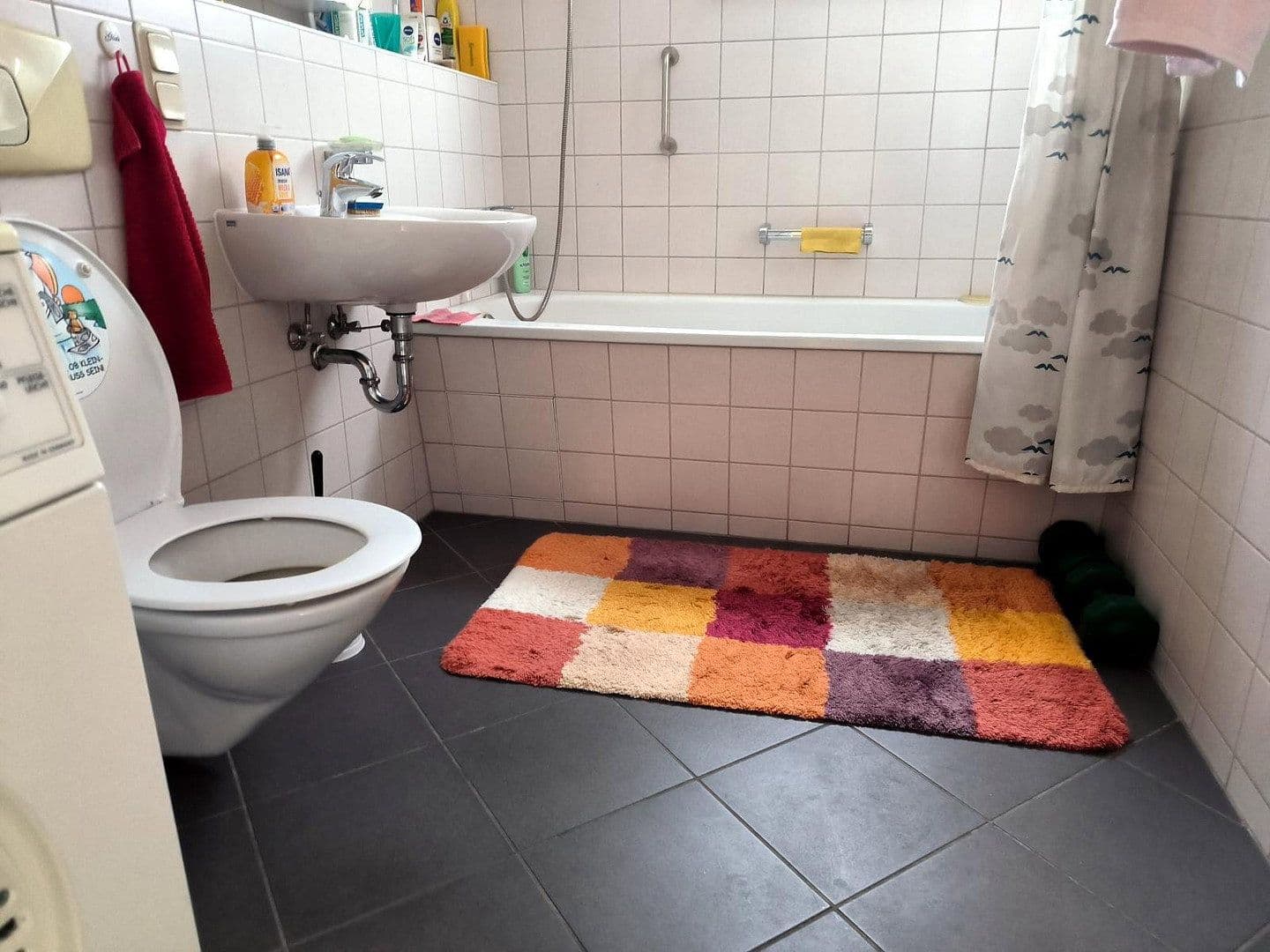 Prenájom bytu 3-izbový 90 m², Pestalozzistraße 20c, Marzahn-Hellersdorf, Berlín Prenájom bytu 3-izbový 90 m², Pestalozzistraße 20c, Marzahn-Hellersdorf, Berlín