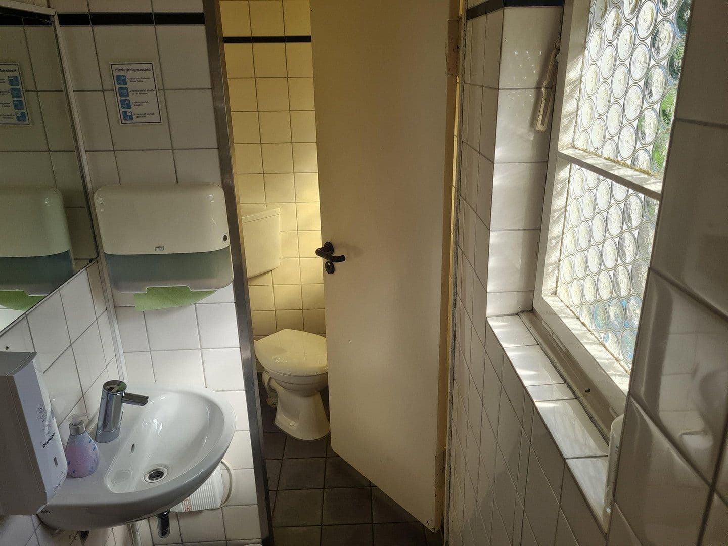Predaj domu 370 m², pozemok 700 m², Bergisch Gladbach, Severné Porýnie - Westfálsko Predaj domu 370 m², pozemok 700 m², Bergisch Gladbach, Severné Porýnie - Westfálsko