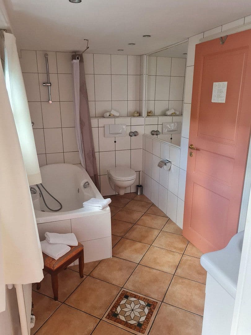 Predaj domu 370 m², pozemok 700 m², Bergisch Gladbach, Severné Porýnie - Westfálsko Predaj domu 370 m², pozemok 700 m², Bergisch Gladbach, Severné Porýnie - Westfálsko