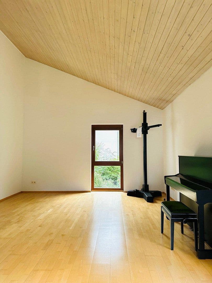Predaj domu 162 m², pozemok 662 m², Elzach, Bádensko-Wurttembersko Predaj domu 162 m², pozemok 662 m², Elzach, Bádensko-Wurttembersko