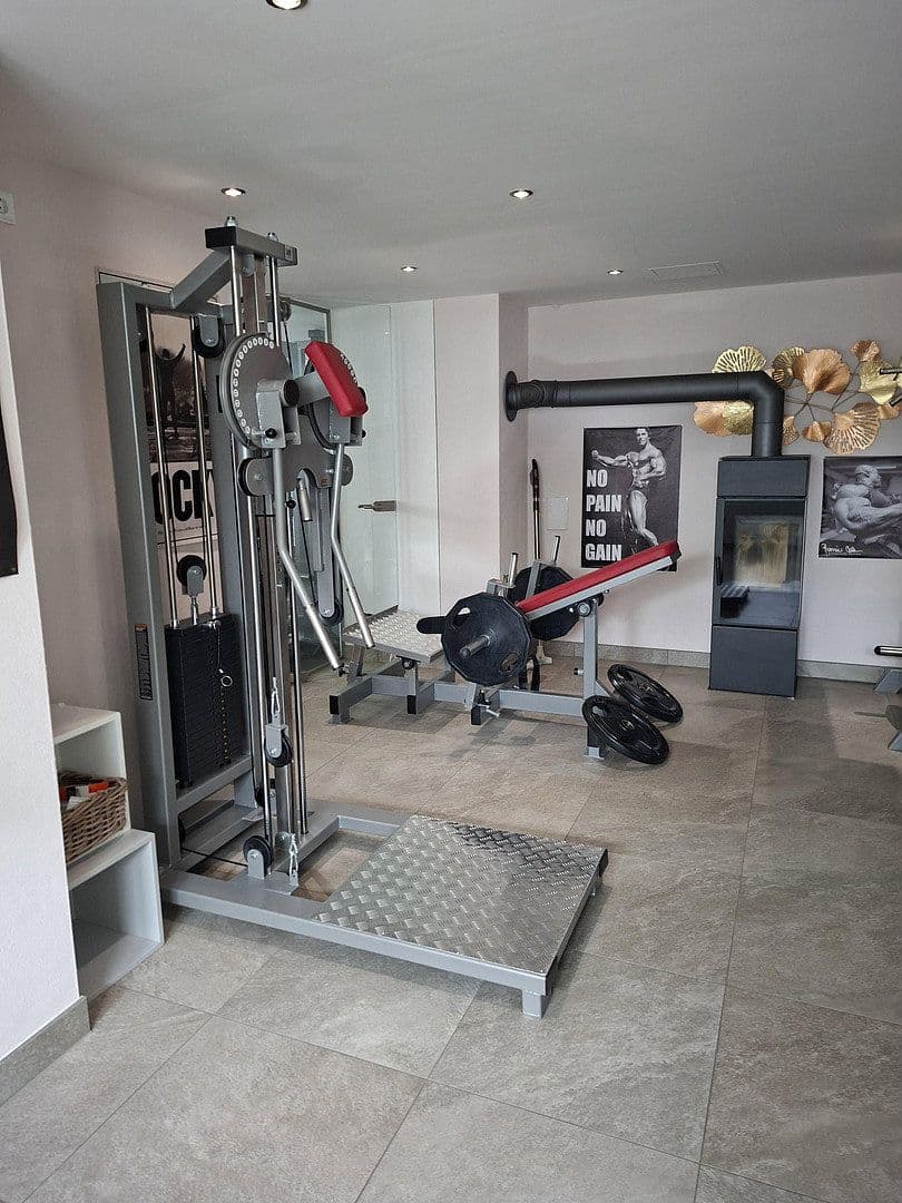 Predaj domu 250 m², pozemok 1.340 m², Oschersleben, Sasko-Anhaltsko Predaj domu 250 m², pozemok 1.340 m², Oschersleben, Sasko-Anhaltsko