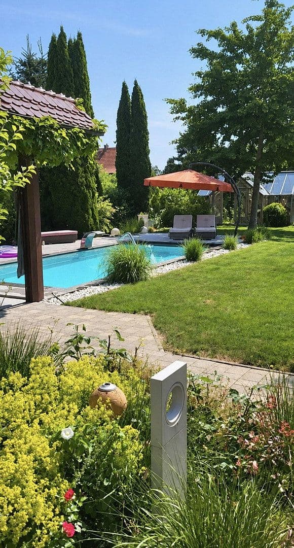 Predaj domu 250 m², pozemok 1.340 m², Oschersleben, Sasko-Anhaltsko Predaj domu 250 m², pozemok 1.340 m², Oschersleben, Sasko-Anhaltsko