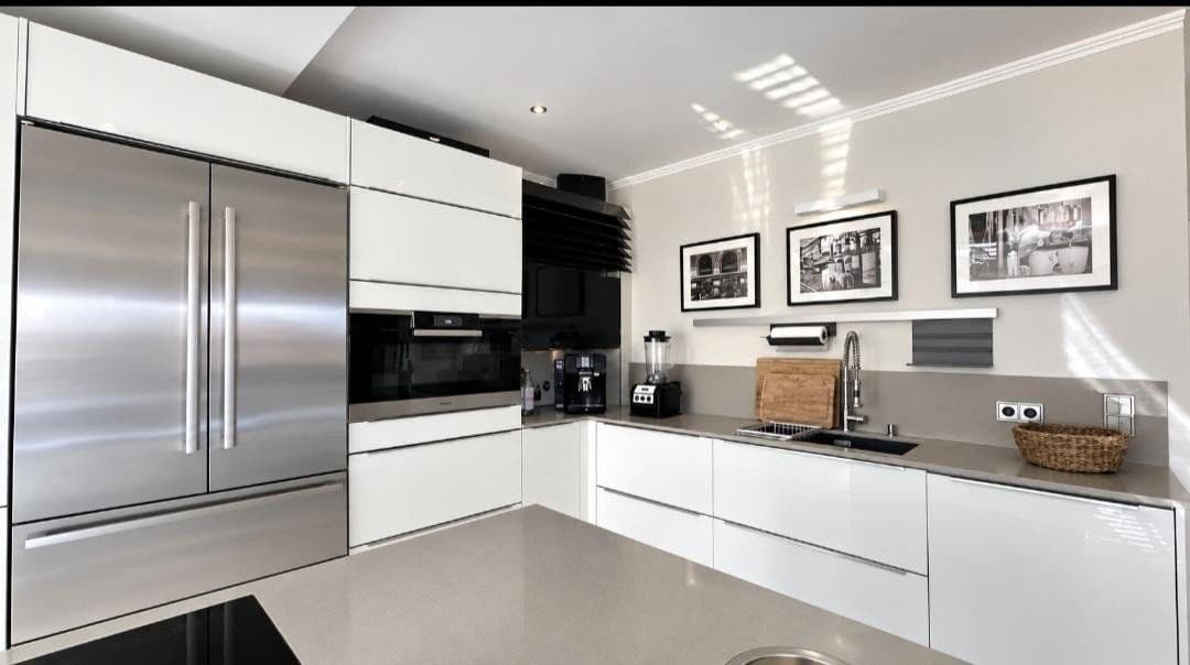 Predaj domu 250 m², pozemok 1.340 m², Oschersleben, Sasko-Anhaltsko Predaj domu 250 m², pozemok 1.340 m², Oschersleben, Sasko-Anhaltsko