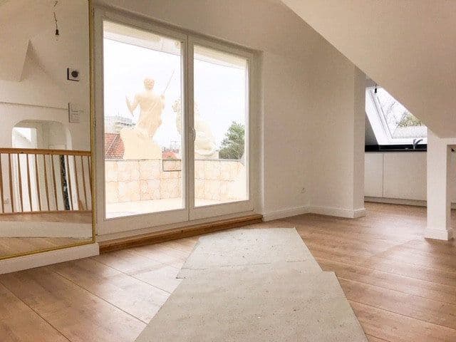 Prenájom bytu 5-izbový 181 m², Caspar-Theyß-Straße 9, Berlin, Berlín Prenájom bytu 5-izbový 181 m², Caspar-Theyß-Straße 9, Berlin, Berlín