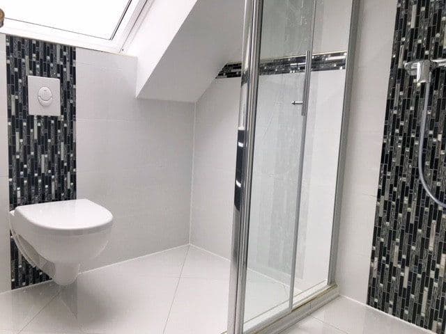Prenájom bytu 5-izbový 181 m², Caspar-Theyß-Straße 9, Berlin, Berlín Prenájom bytu 5-izbový 181 m², Caspar-Theyß-Straße 9, Berlin, Berlín
