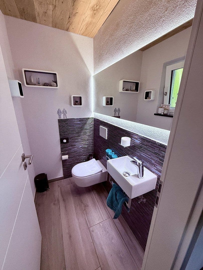 Predaj domu 195 m², pozemok 316 m², Brunnthal, Bavorsko Predaj domu 195 m², pozemok 316 m², Brunnthal, Bavorsko