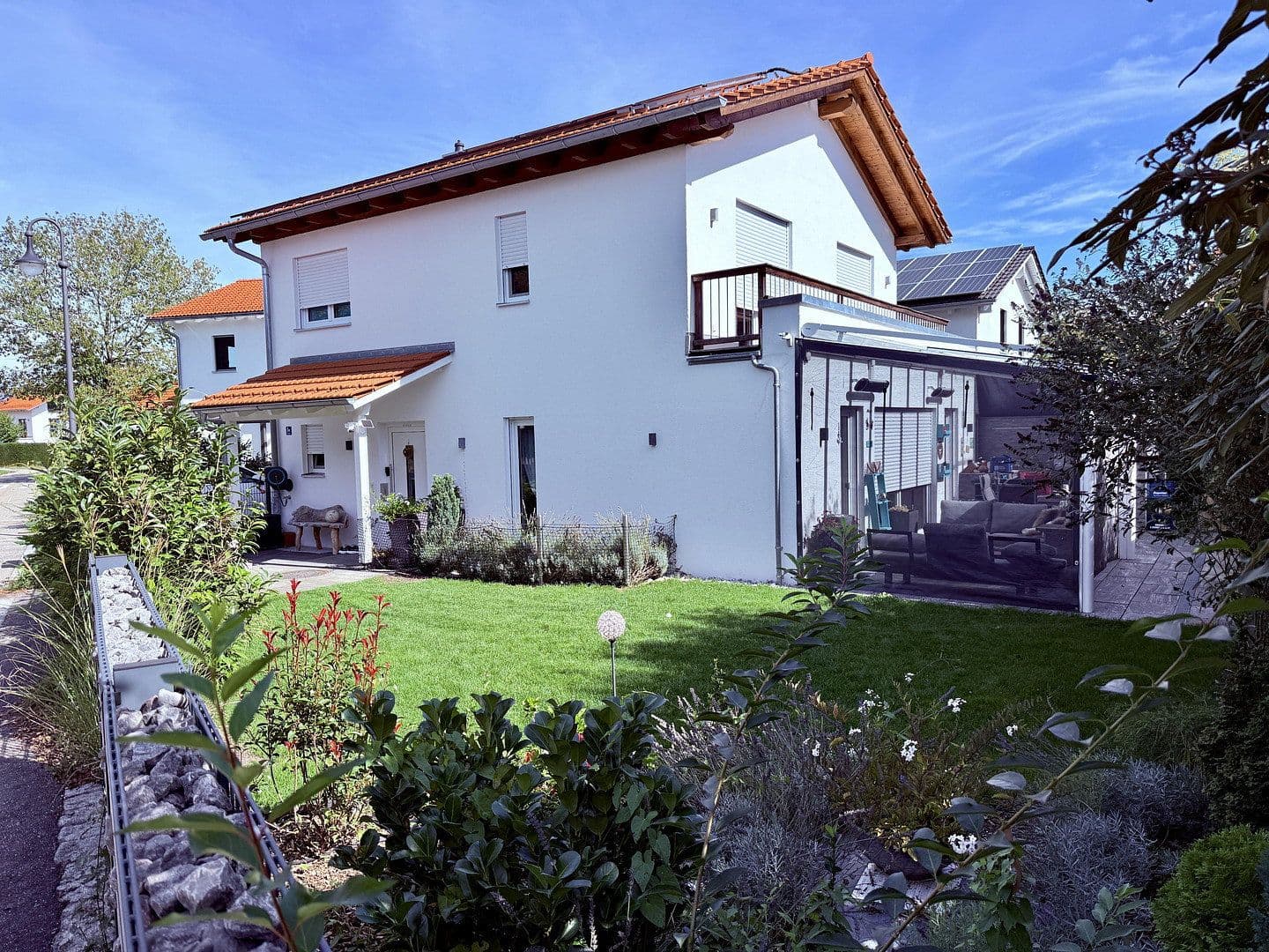 Predaj domu 195 m², pozemok 316 m², Brunnthal, Bavorsko Predaj domu 195 m², pozemok 316 m², Brunnthal, Bavorsko