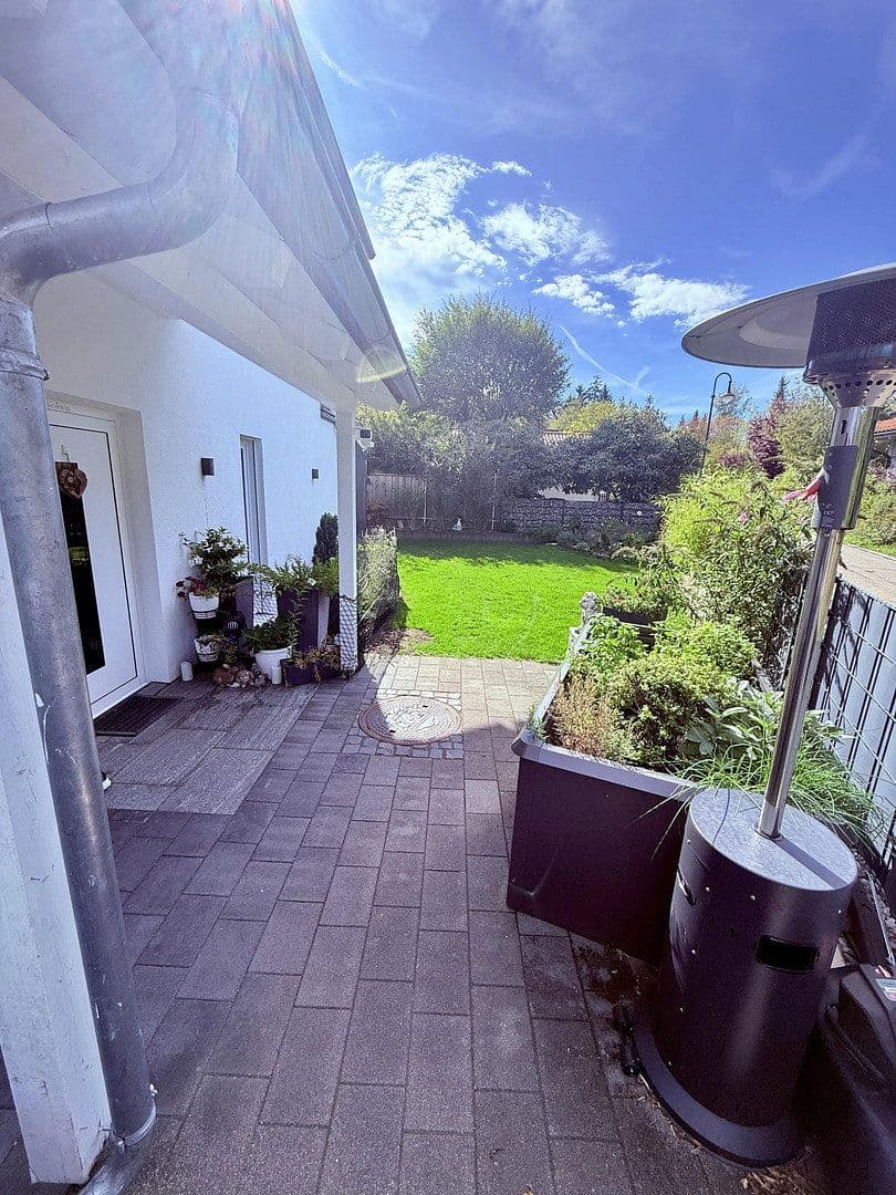 Predaj domu 195 m², pozemok 316 m², Brunnthal, Bavorsko Predaj domu 195 m², pozemok 316 m², Brunnthal, Bavorsko