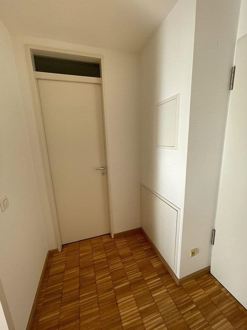Prenájom bytu 2-izbový 57 m², München, Bavorsko Prenájom bytu 2-izbový 57 m², München, Bavorsko