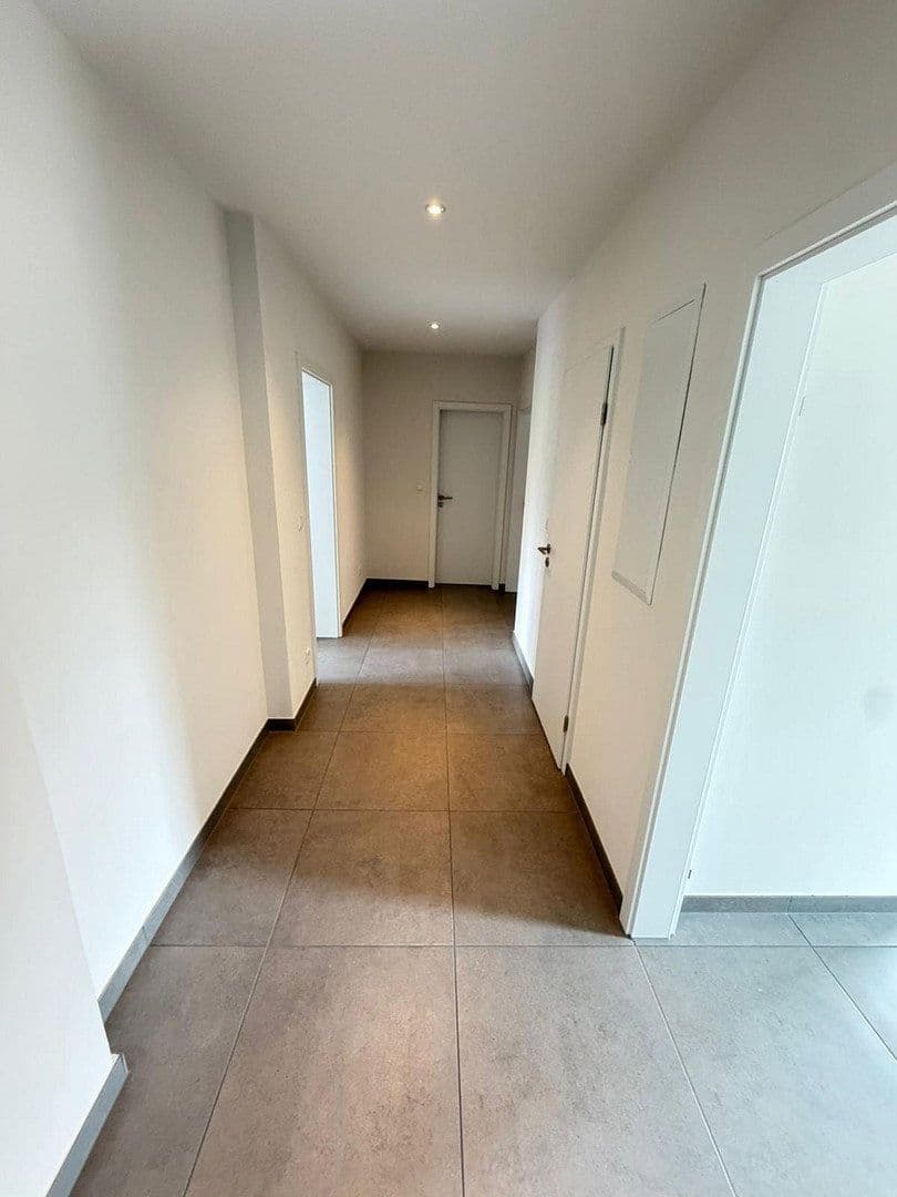 Prenájom bytu 3-izbový 75 m², Pforzheim, Bádensko-Wurttembersko Prenájom bytu 3-izbový 75 m², Pforzheim, Bádensko-Wurttembersko